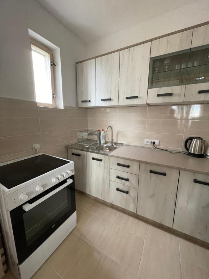 Apartments Radulovic อุลซิน ภายนอก รูปภาพ