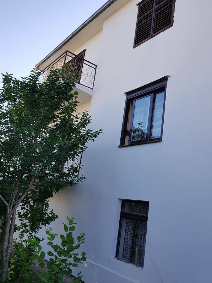 Apartments Radulovic อุลซิน ภายนอก รูปภาพ
