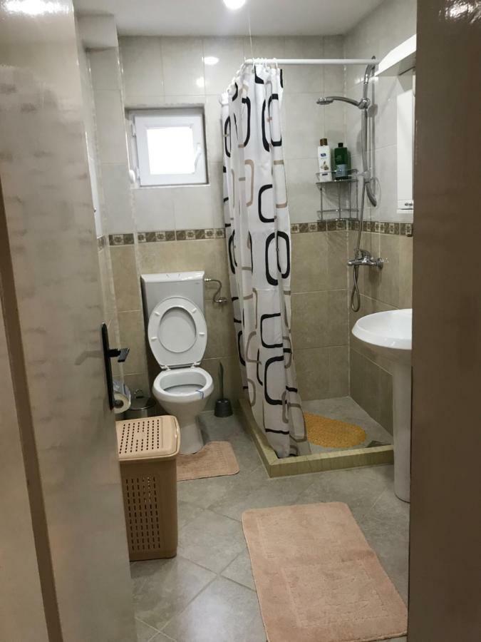 Apartments Radulovic อุลซิน ภายนอก รูปภาพ